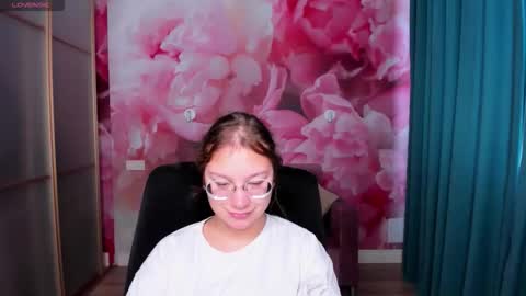 AngelinaLow online show from 10-01-25, 11:27