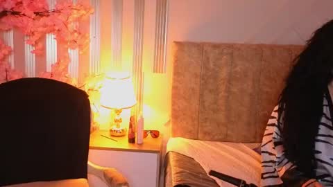 Snapshot of angelinarouse_ chatting on 07-23-26, 01:58 angelinarouse_ online show from 07-23-26, 01:58