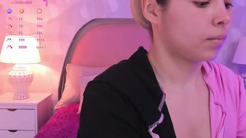 angeline online show from 05-15-26, 12:23