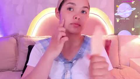 Snapshot of angeline__cute chatting on 07-22-26, 12:30 angeline online show from 07-22-26, 12:30