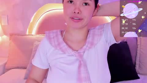 Snapshot of angeline__cute chatting on 07-29-26, 12:14 angeline online show from 07-29-26, 12:14
