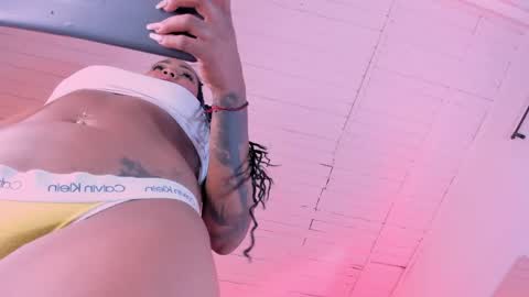 Angeline Heet online show from 06-04-26, 11:44