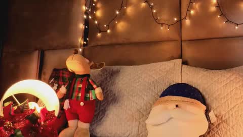 angelinepossy online show from 12-22-25, 10:40