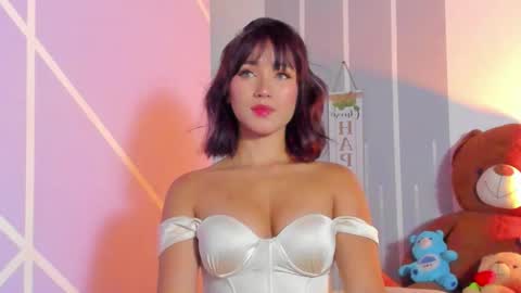 Snapshot of angelique_murphy chatting on 02-08-26, 01:31 Angelique Murphy online show from 02-08-26, 01:31