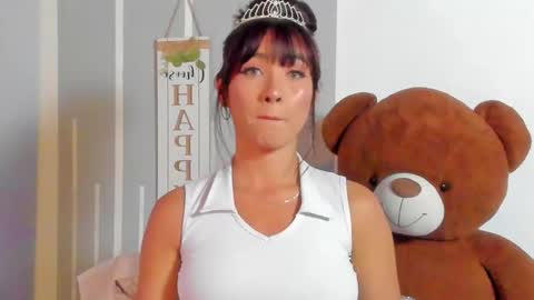 Snapshot of angelique_murphy chatting on 02-11-26, 09:31 Angelique Murphy online show from 02-11-26, 09:31