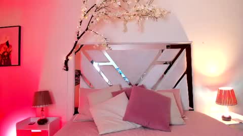 Snapshot of angeliqueboyer__ chatting on 07-24-26, 03:04 Angelique online show from 07-24-26, 03:04