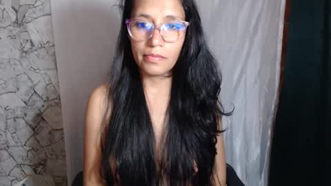 angela online show from 09-22-25, 04:58