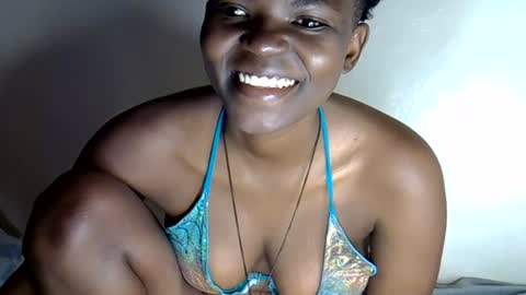 angell_queen2 online show from 08-01-26, 05:40
