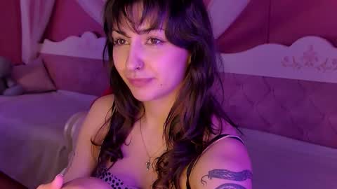 Snapshot of angellacox chatting on 03-10-26, 06:18 angellacox online show from 03-10-26, 06:18