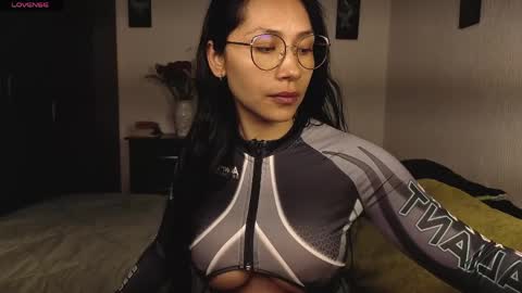  ANGELA ISABELLA  online show from 03-26-26, 12:22