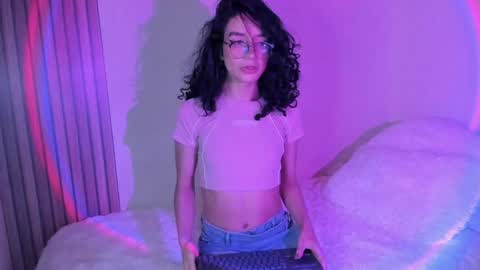 Snapshot of angellike_doll chatting on 05-27-26, 09:39 Angellike online show from 05-27-26, 09:39