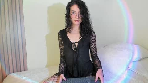 Snapshot of angellike_doll chatting on 05-28-26, 12:02 Angellike online show from 05-28-26, 12:02