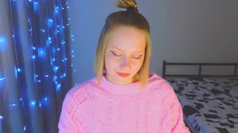 Cutie online show from 12-01-25, 03:28