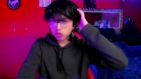 Snapshot of angellonfire chatting on 12-17-24, 10:22 Angel  online show from 12-17-24, 10:22