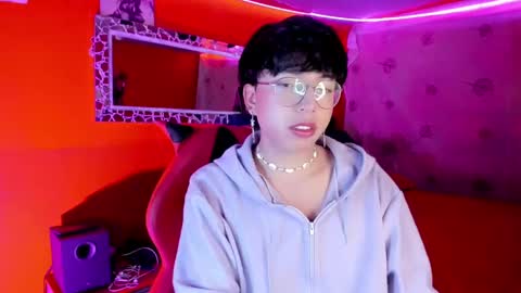 Snapshot of angellonfire chatting on 10-08-25, 05:05 Angel  online show from 10-08-25, 05:05