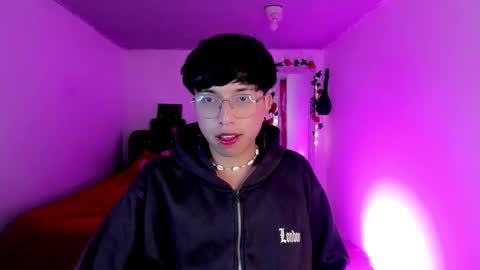 Snapshot of angellonfire chatting on 11-14-25, 05:06 Angel online show from 11-14-25, 05:06