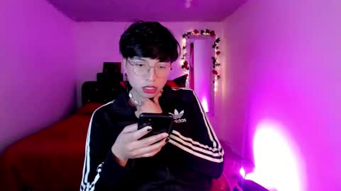 Snapshot of angellonfire chatting on 11-22-25, 06:23 Angel online show from 11-22-25, 06:23