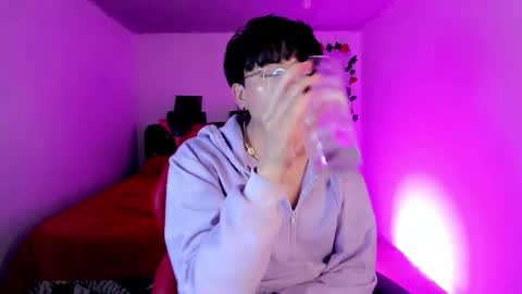 Snapshot of angellonfire chatting on 11-26-25, 07:37 Angel online show from 11-26-25, 07:37