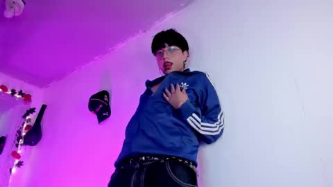 Snapshot of angellonfire chatting on 12-14-25, 03:45 Angel online show from 12-14-25, 03:45