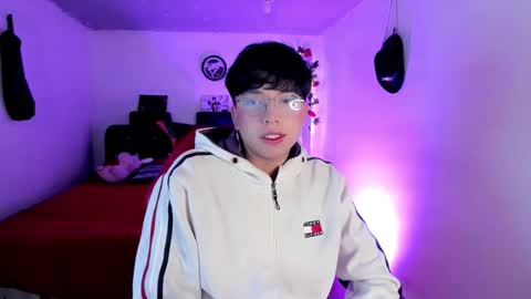 Snapshot of angellonfire chatting on 01-08-26, 01:52 Angel online show from 01-08-26, 01:52