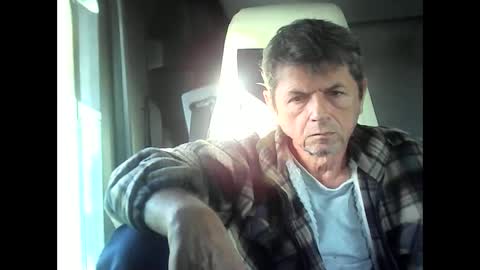 Snapshot of angelo888888 chatting on 10-25-25, 01:29 angelo888888 online show from 10-25-25, 01:29