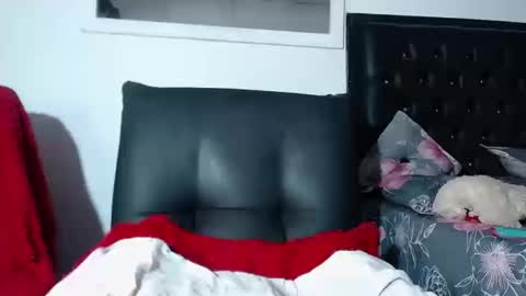 angelo online show from 10-18-25, 05:35