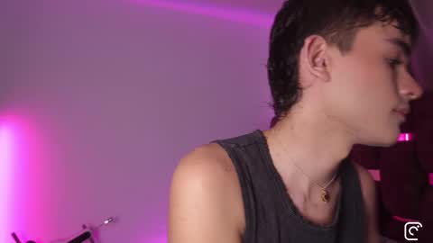 Angelo I work from home this is my room  online show from 09-17-25, 06:48