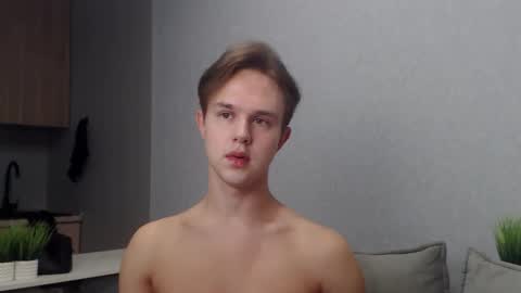 Angel online show from 11-09-25, 08:23