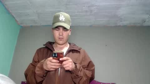 Snapshot of angels_0001 chatting on 06-02-26, 07:10 angels_0001 online show from 06-02-26, 07:10