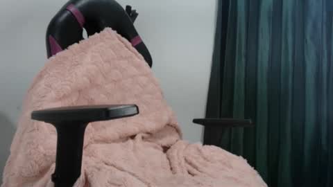 ivanna online show from 10-19-25, 02:34