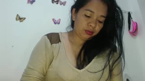 rebeca online show from 04-18-26, 12:47