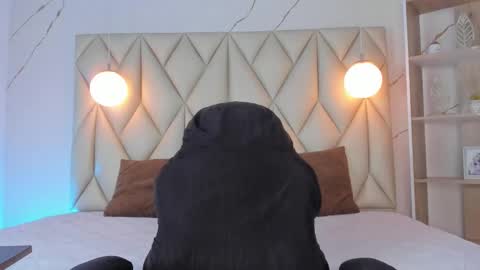 ANGIE online show from 11-26-25, 02:07