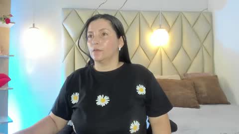 ANGIE online show from 06-12-26, 02:27