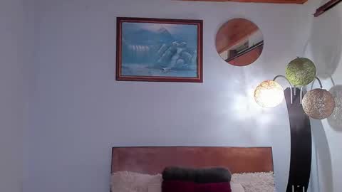 Angel Fox online show from 02-25-25, 01:39