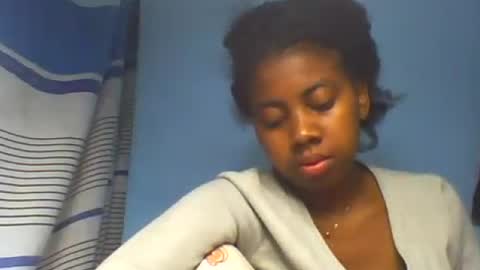 Snapshot of angemalala chatting on 07-20-26, 09:23 angemalala online show from 07-20-26, 09:23
