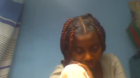 Snapshot of angemalala chatting on 07-21-26, 01:08 angemalala online show from 07-21-26, 01:08