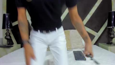 Snapshot of anghel_stone chatting on 02-05-25, 06:37 Anghel Stone online show from 02-05-25, 06:37