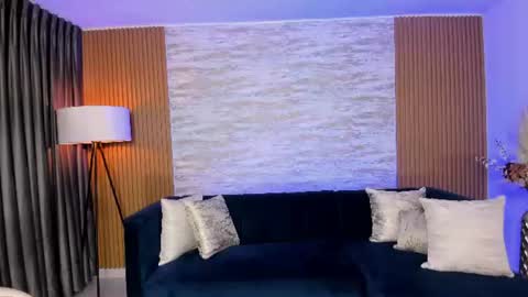 angie_smith_x online show from 07-23-26, 11:08