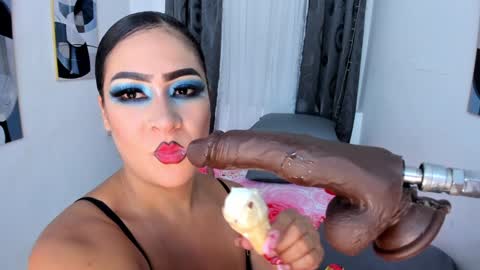 A N G I E.  online show from 12-20-24, 08:23