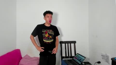 Angie y Andres online show from 07-20-26, 01:24