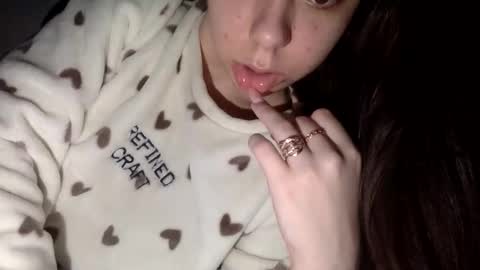 Snapshot of angle_cute05 chatting on 03-05-26, 08:16 Angel Cute online show from 03-05-26, 08:16