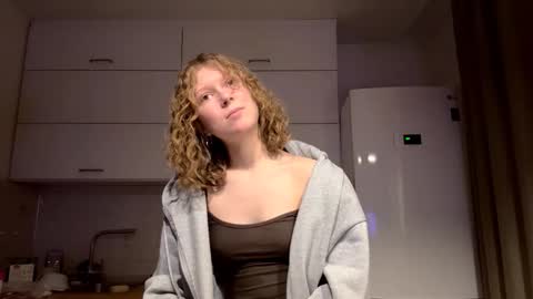 Hello My name is Sarah  im new model here and little but shy. online show from 12-02-25, 12:43