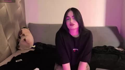 Lili online show from 03-09-26, 01:15