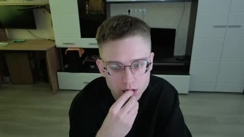 vodka online show from 05-04-26, 08:21