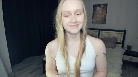 Snapshot of anhedney chatting on 04-03-26, 07:45 Violet online show from 04-03-26, 07:45