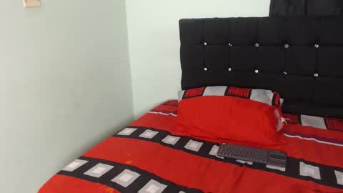 Snapshot of ani_damian22 chatting on 10-31-25, 05:08 ani_damian22 online show from 10-31-25, 05:08