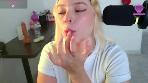 Ania online show from 05-28-26, 09:45