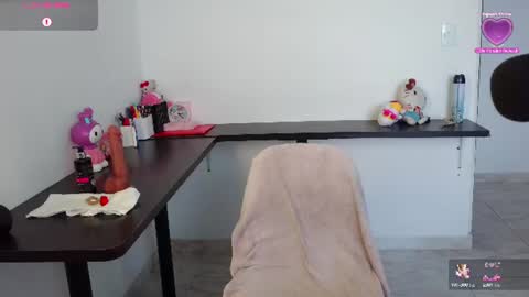 Snapshot of ania_mml chatting on 07-10-26, 10:01 Ania online show from 07-10-26, 10:01