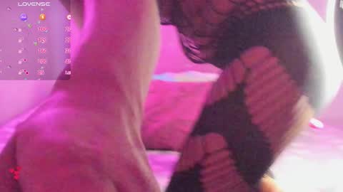 Snapshot of aniaross18 chatting on 10-17-25, 05:32 aniaross18 online show from 10-17-25, 05:32