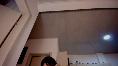laura  online show from 07-23-26, 01:58